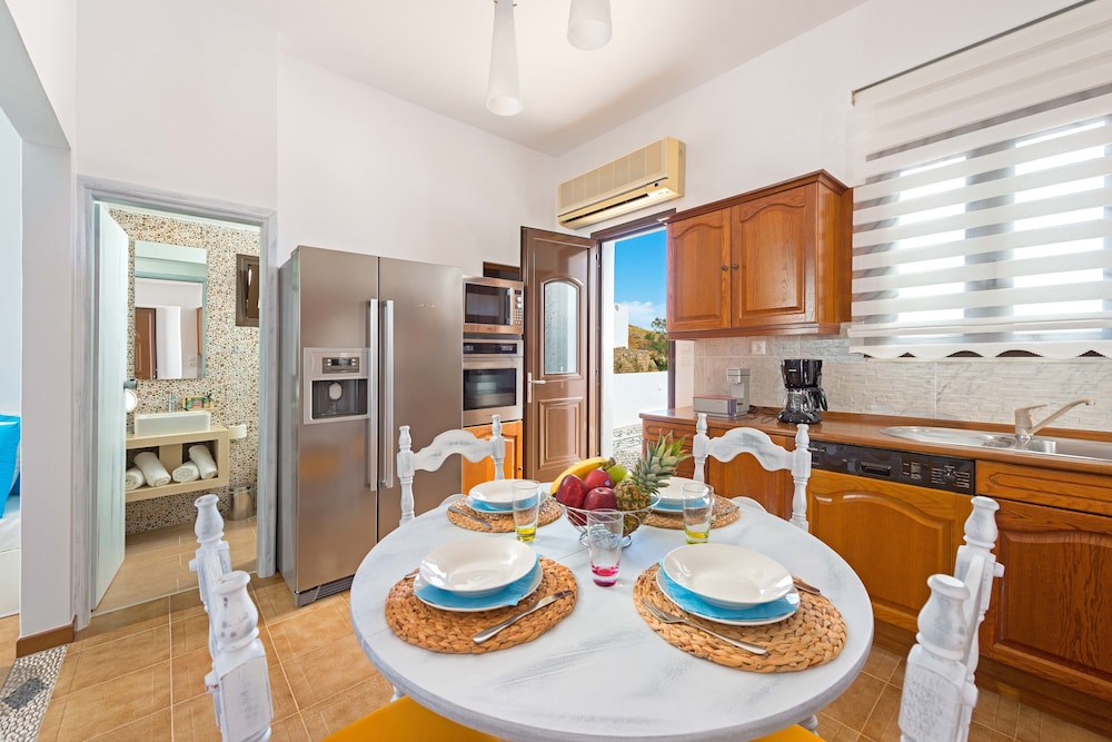 HOTEL LINDOS DIAMOND EXCLUSIVE VILLA 27/37