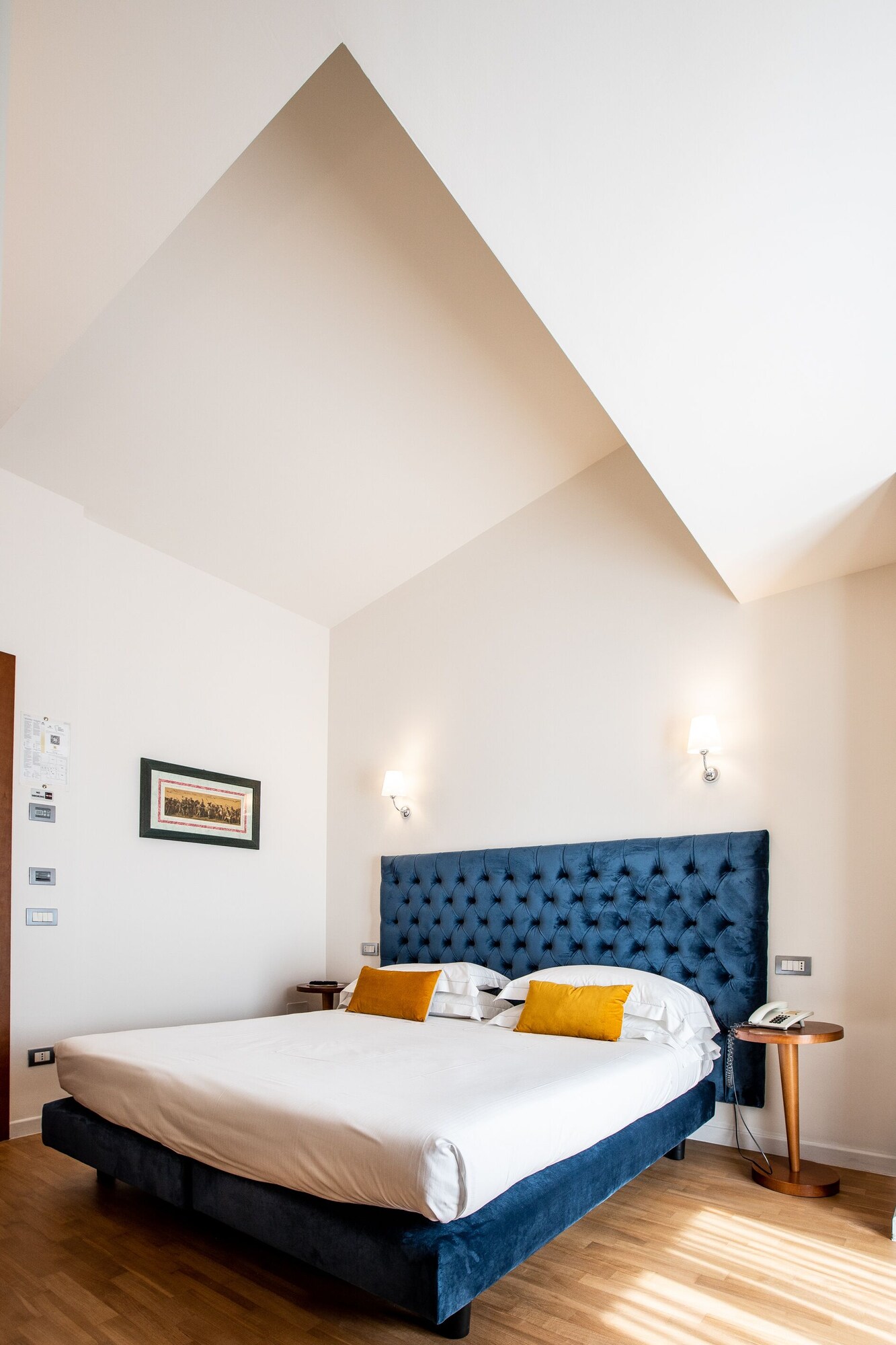 COMFORT, DOUBLE OR TWIN BED
