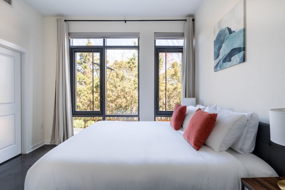2 BEDROOMS, SUPERIOR, APARTMENT, 2 BATHROOMS