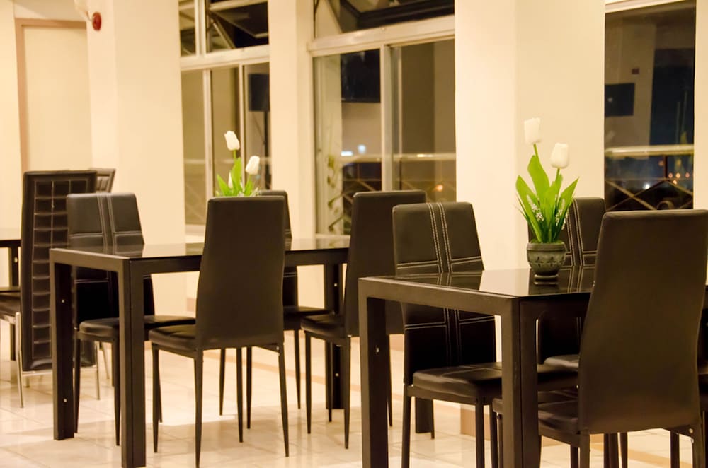Allsons Apos Inn 39/50