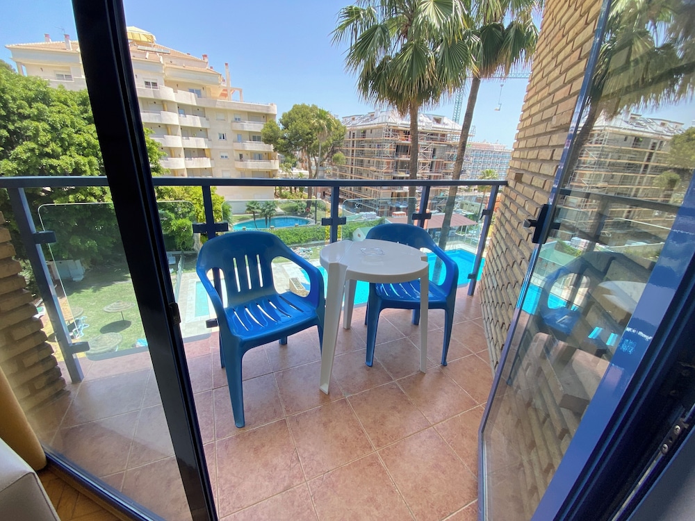 Apartamentos MS Puerto Marina 25/50