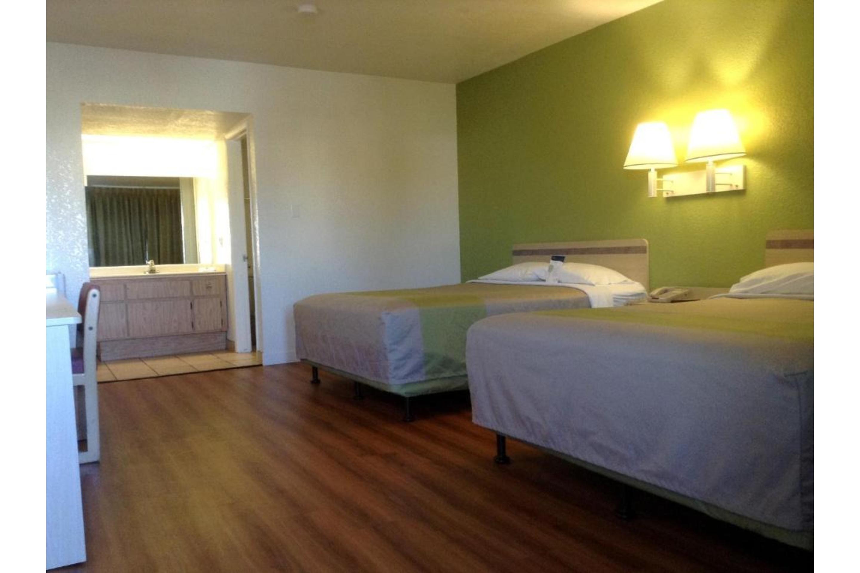 Motel6 Hemet, CA 5/16