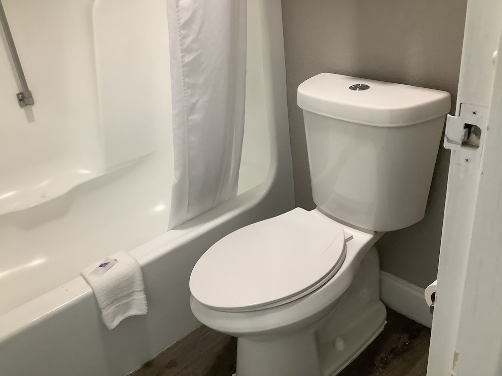 Motel6 Memphis, TN - East 50/53