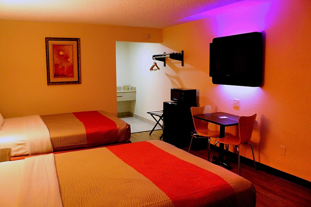 Motel6 Winnie Tx 45/66