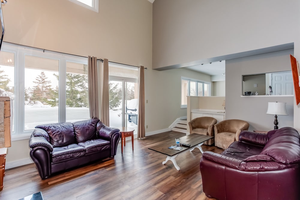 The Lodges At Blue Mountain Wintergreen Condos 28/48