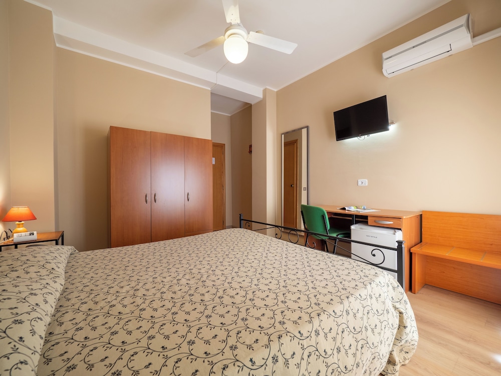 Trasimeno Hotel 8/28