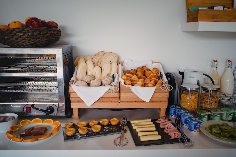 A House in Estoril - Adults Only 10/26
