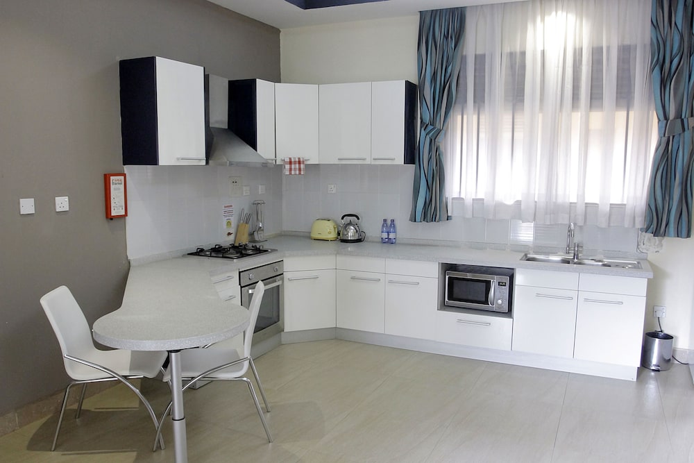 Royal Suites 36/47