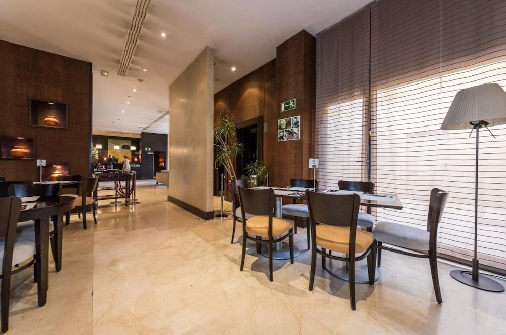 Mercader Hotel 33/50