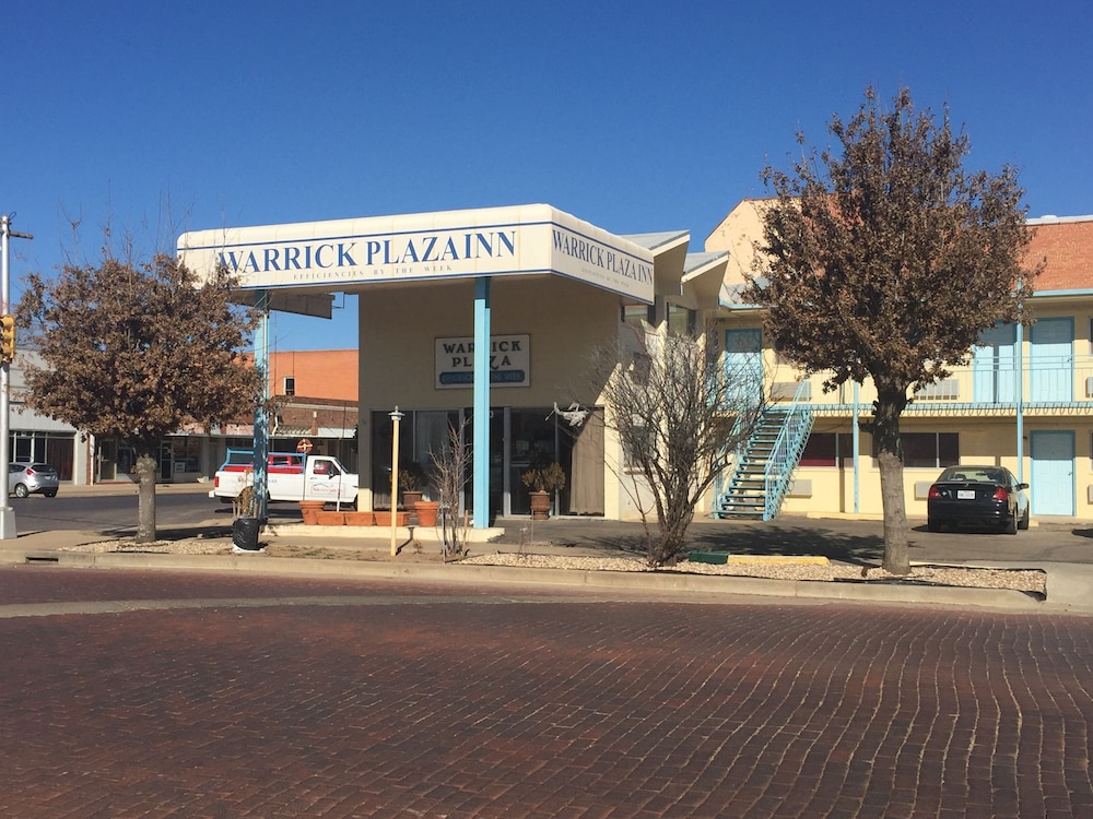 Warrick Plaza Inn 3/32
