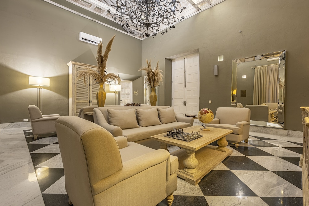 Hotel Casa del Gobernador 49/65
