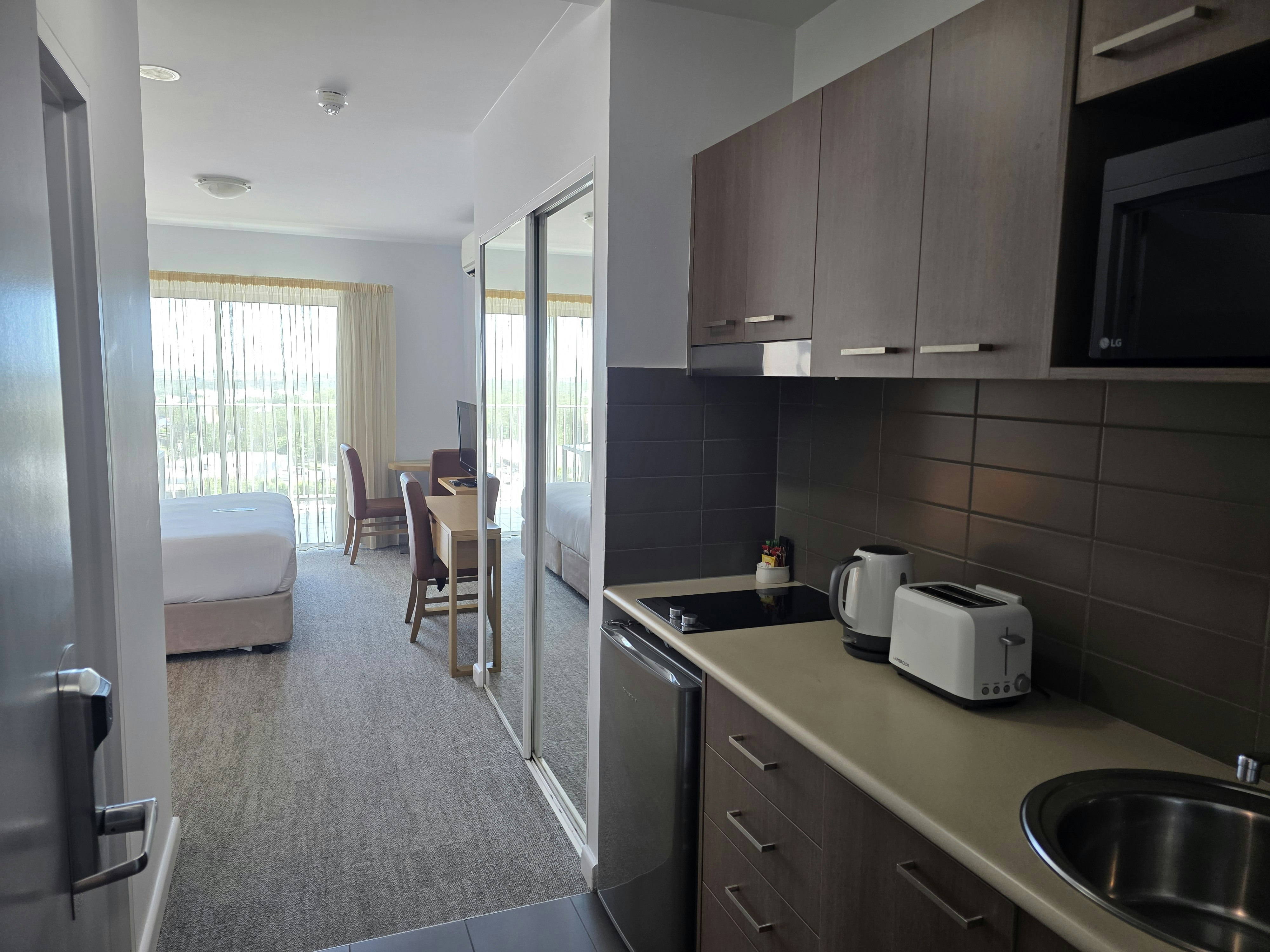 QUEST PALMERSTON 53/54