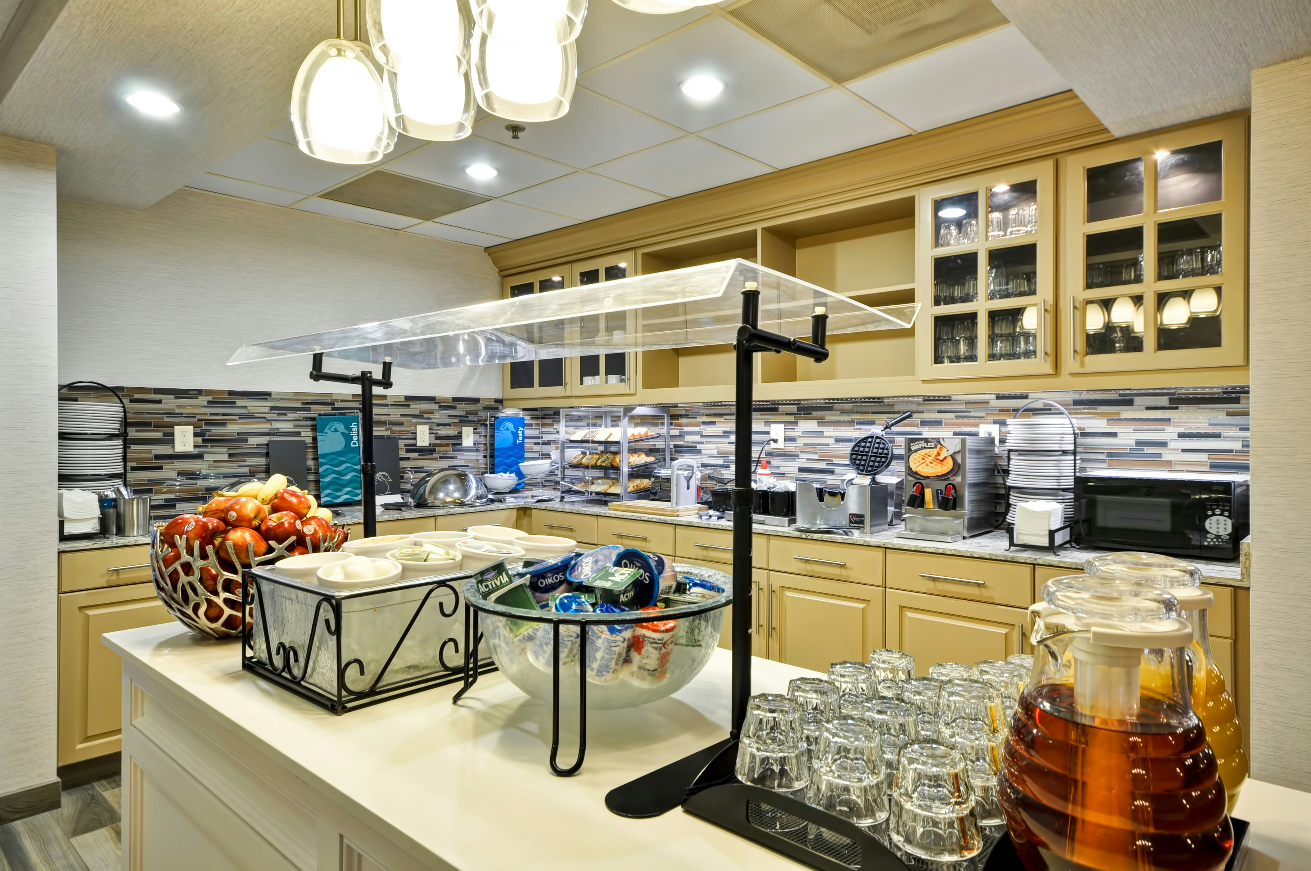 Homewood Suites By Hilton Phoenix-Biltmore 2/6