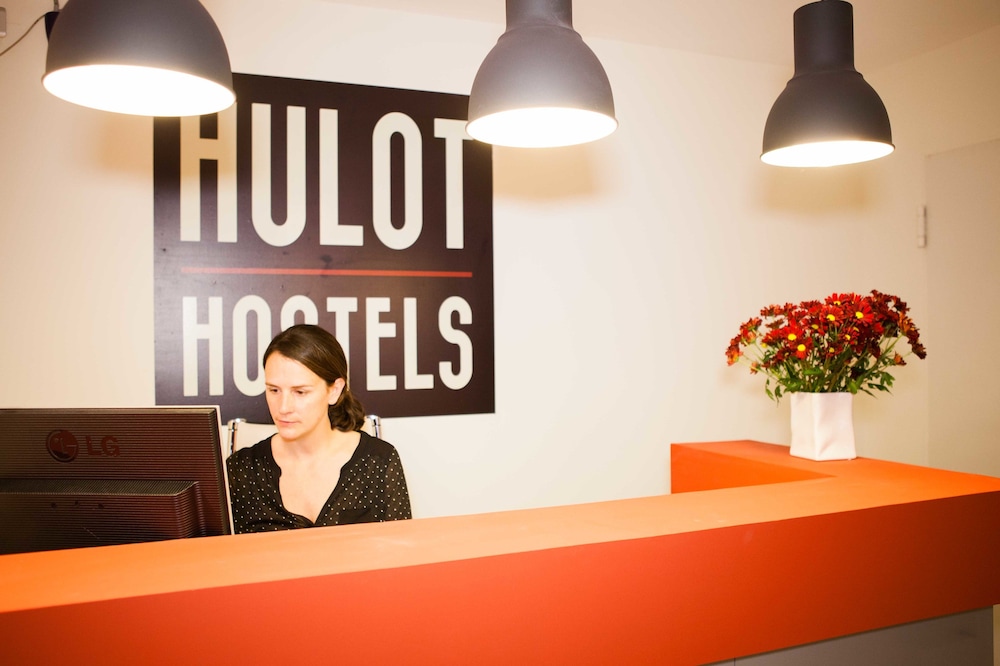 Hulot Hostal Valencia 3/20