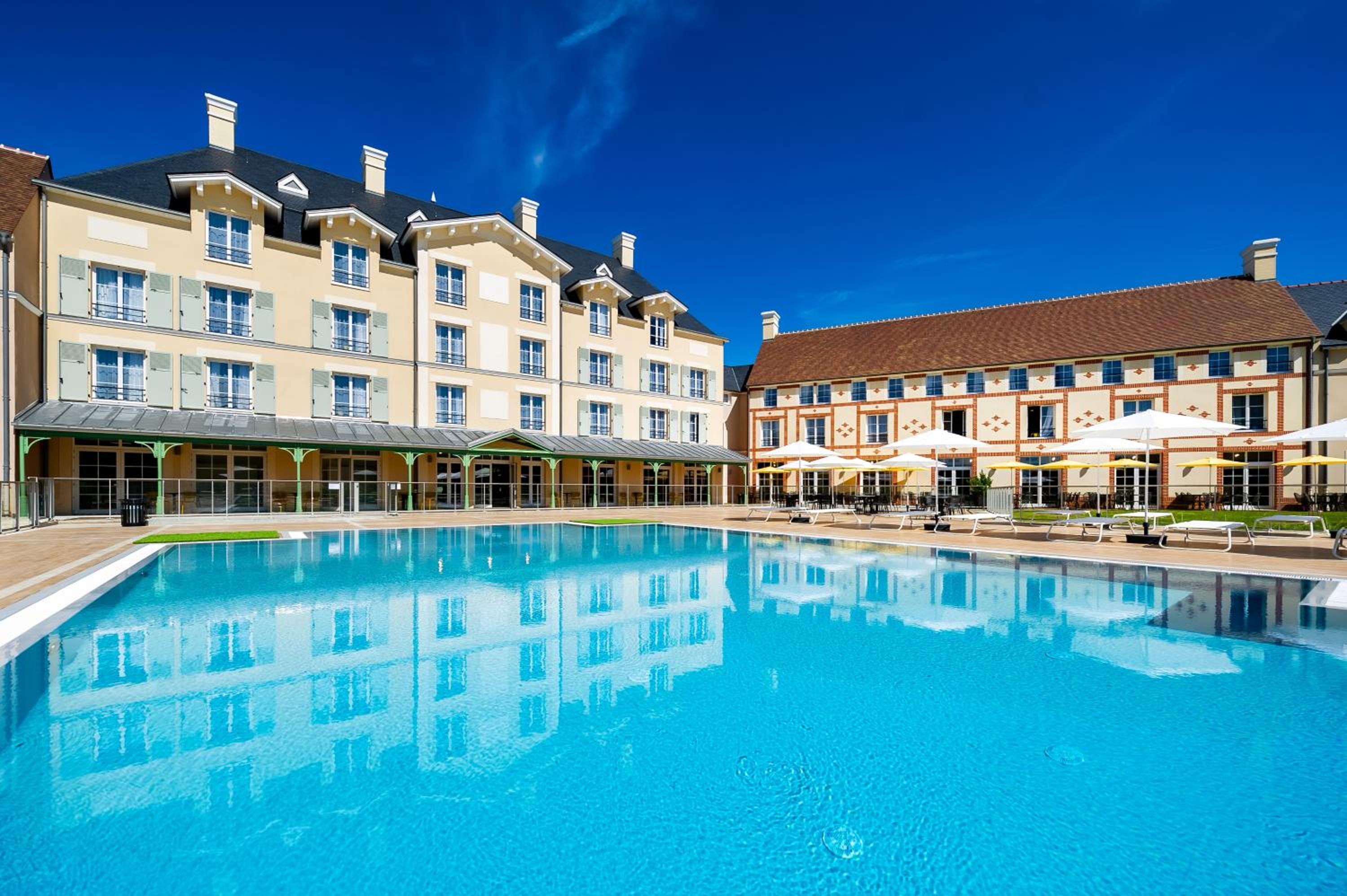 Staycity Aparthotels Near Disneyland Paris in DISNEYLAND PARIS