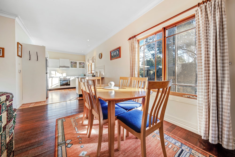 WHISPERING PINES BOUTIQUE ACCOMMODATION 39/50