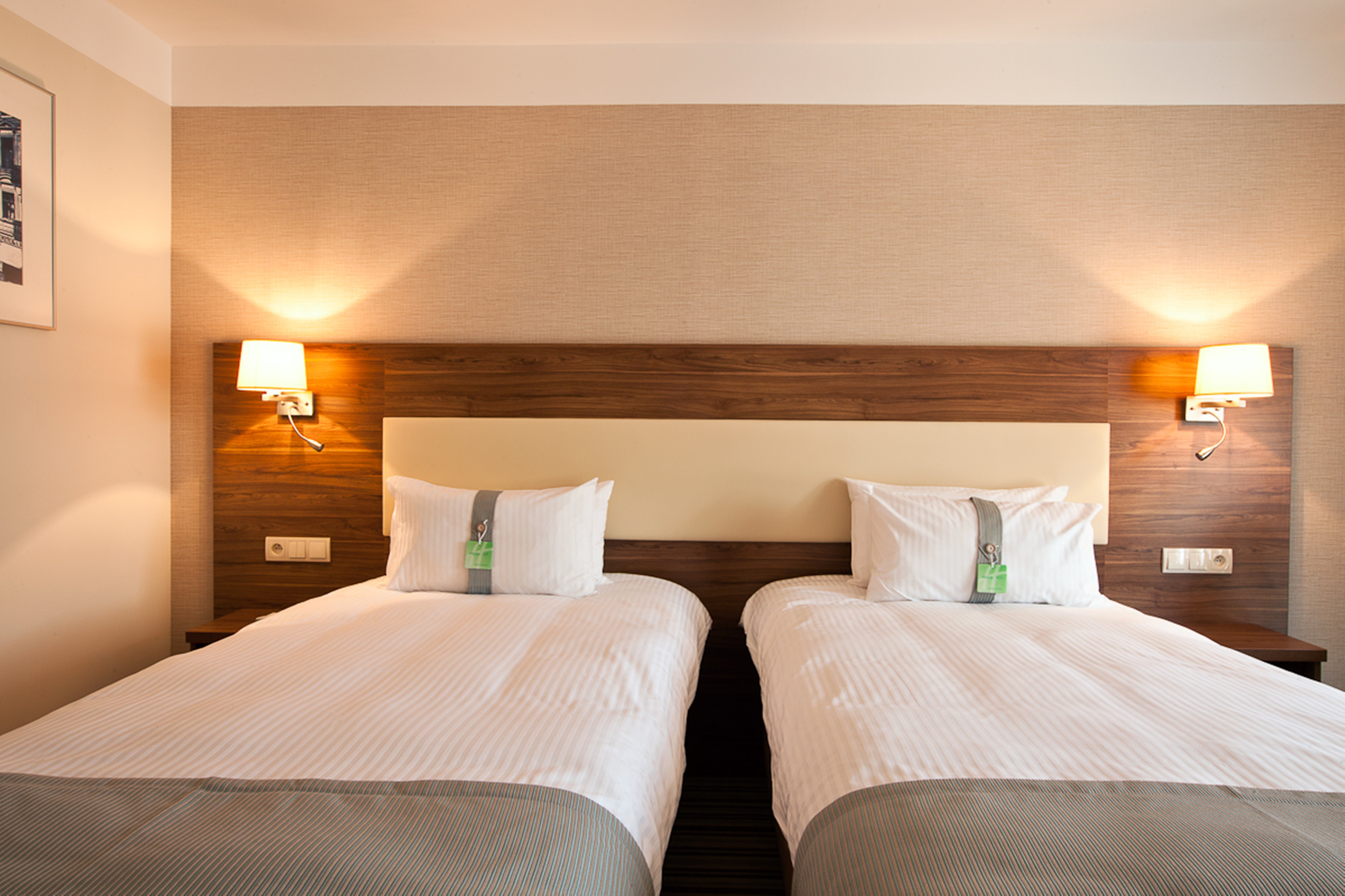 HOLIDAY INN LODZ 15/50
