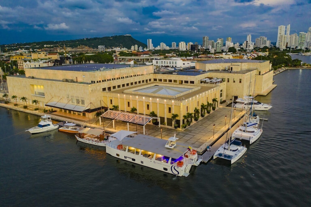 GHL Collection Arsenal Hotel in CARTAGENA
