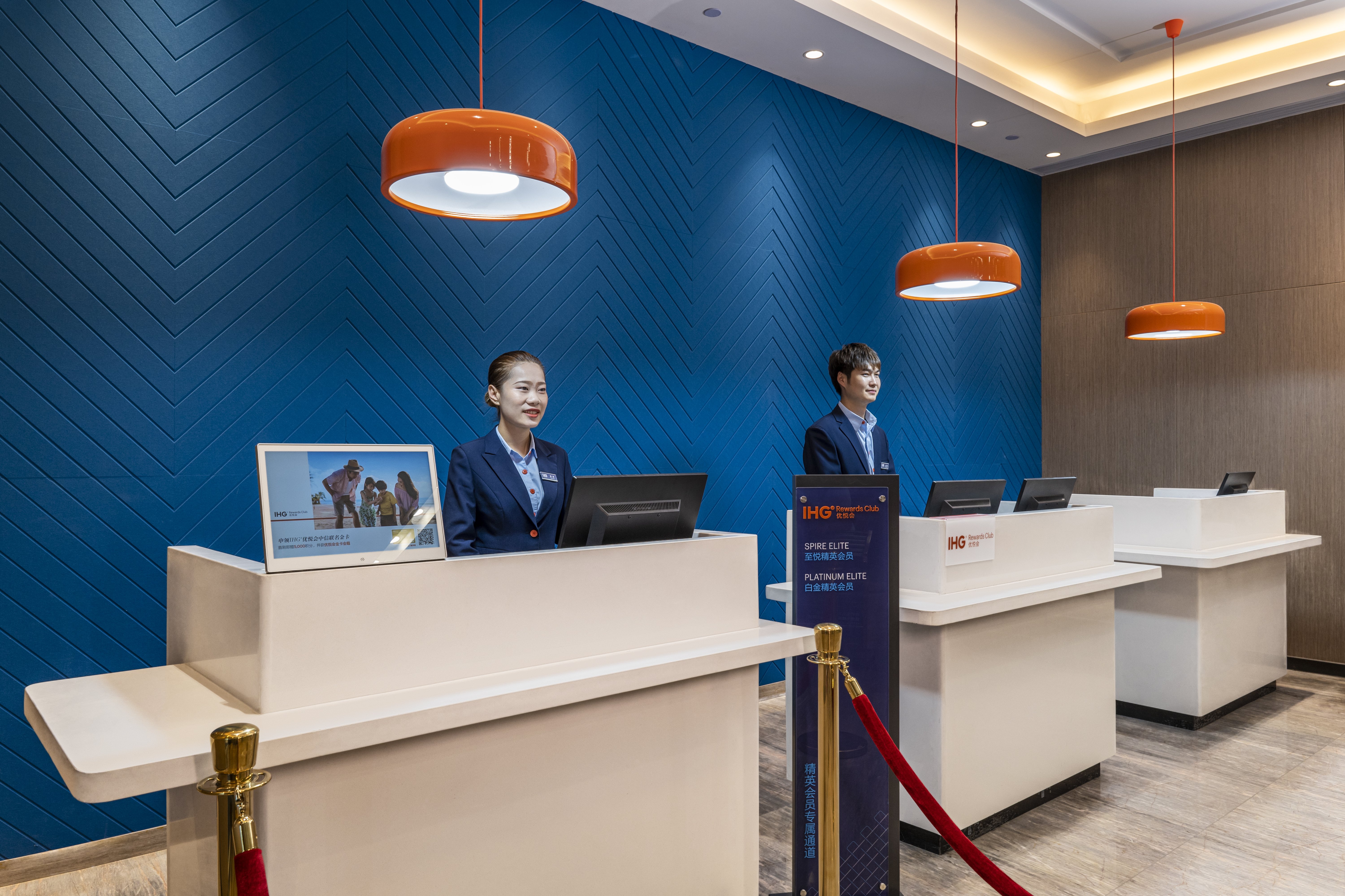 Holiday Inn Express Urumqi Station 5/23