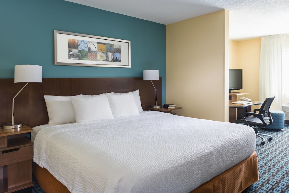 Fairfield Inn Suites By Marriott Chicago Naperville Aurora 16/50