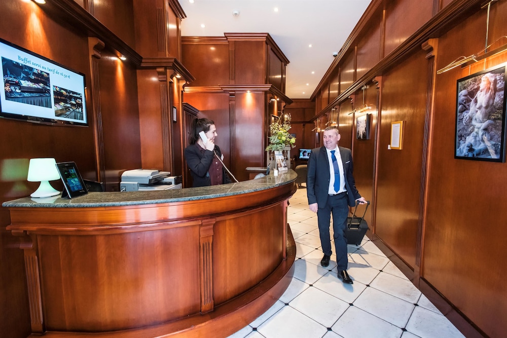 lobby