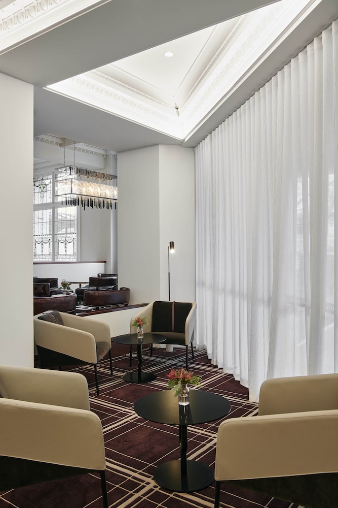Rendezvous Hotel Melbourne 52/64