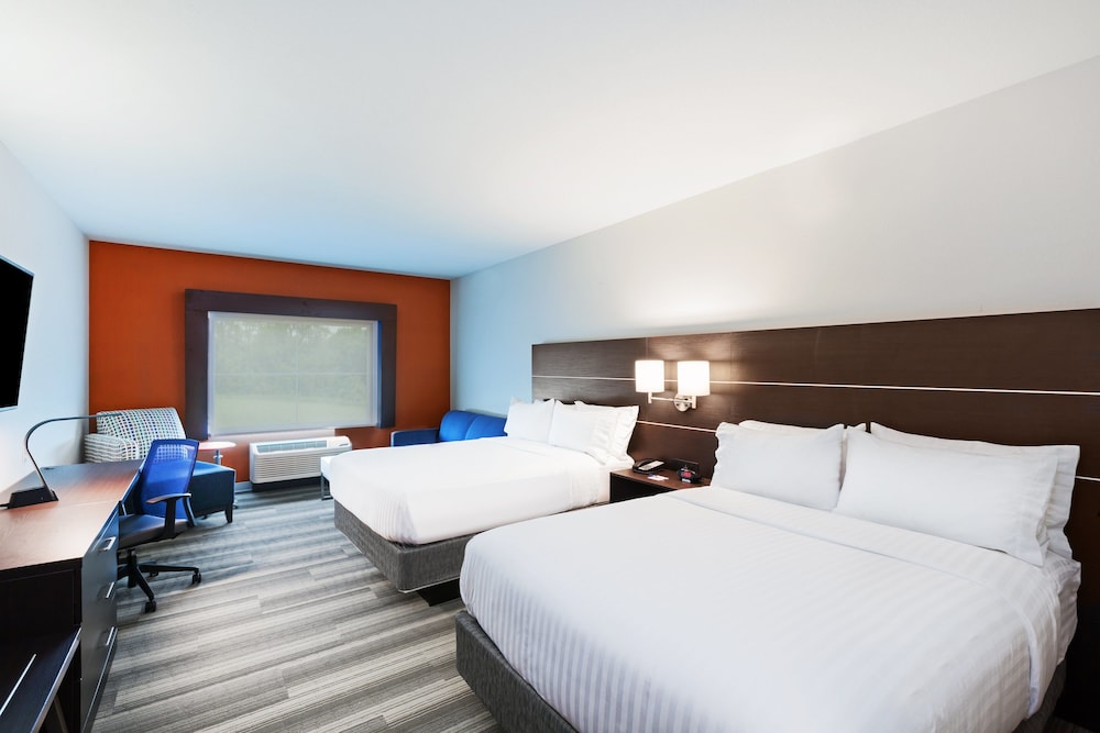 HOLIDAY INN EXPRESS & SUITES COFFEYVILLE 22/48