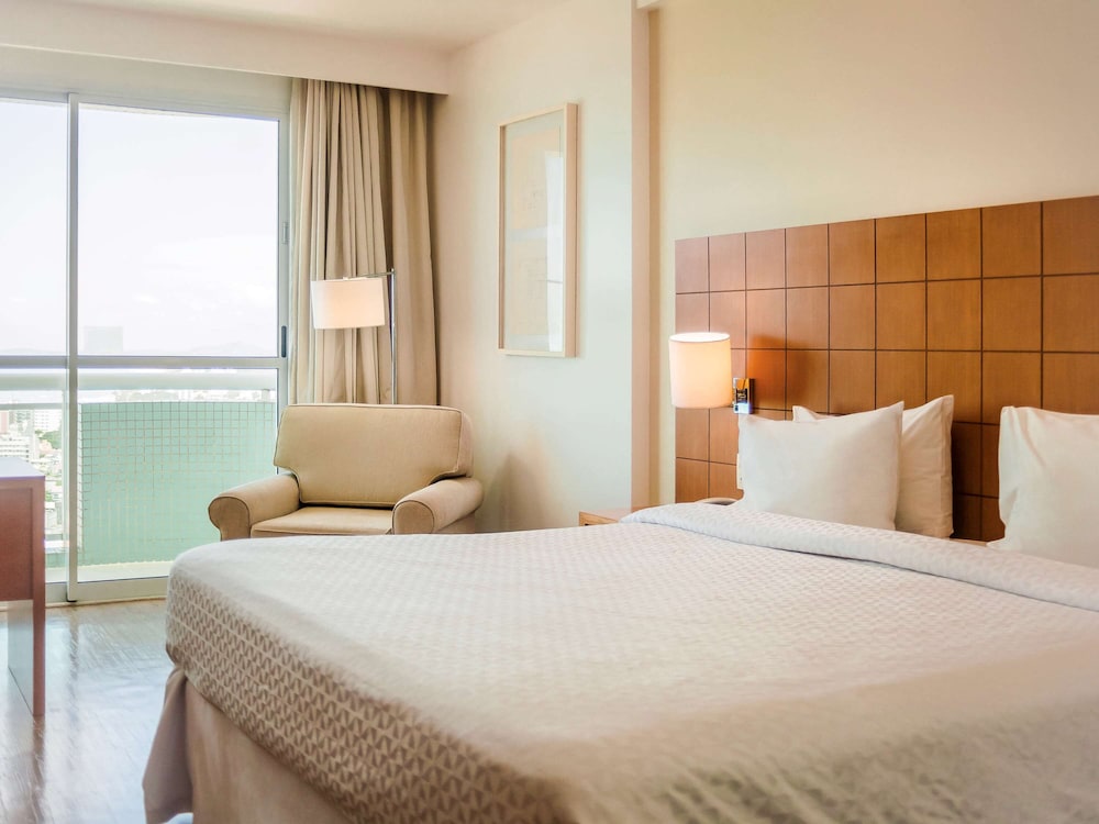 Mercure Macae Hotel 23/77