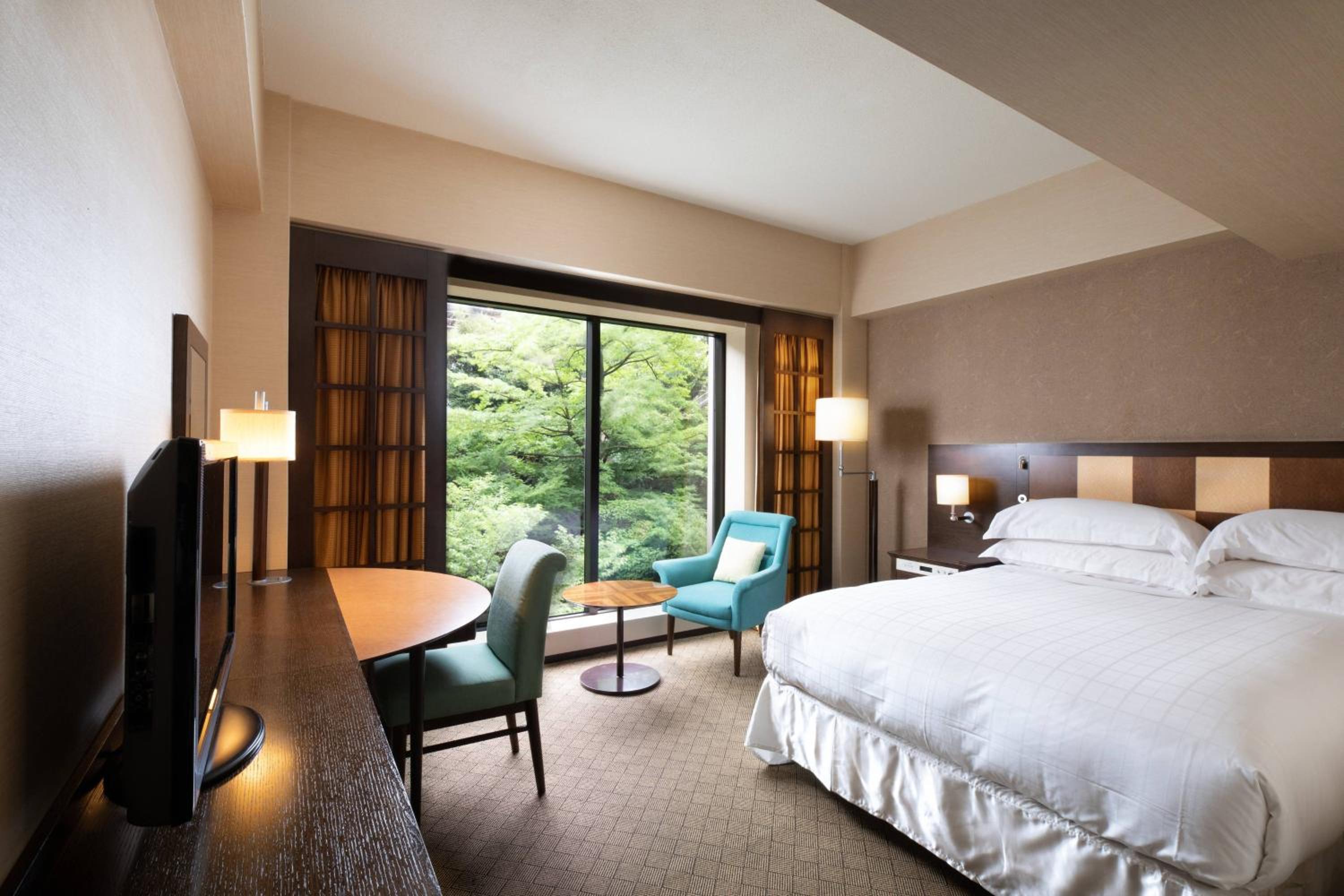 Guest Room, Comfort, Queen Bed