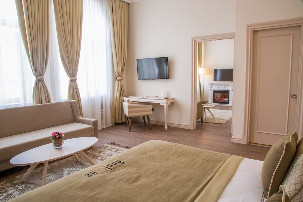 Boutique 19 Hotel 38/56