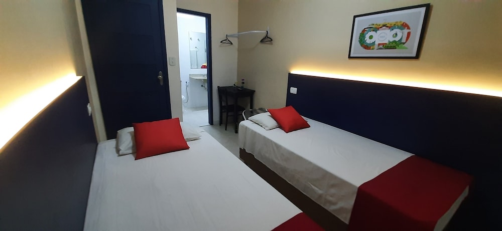 Angrense Hotel 13/62