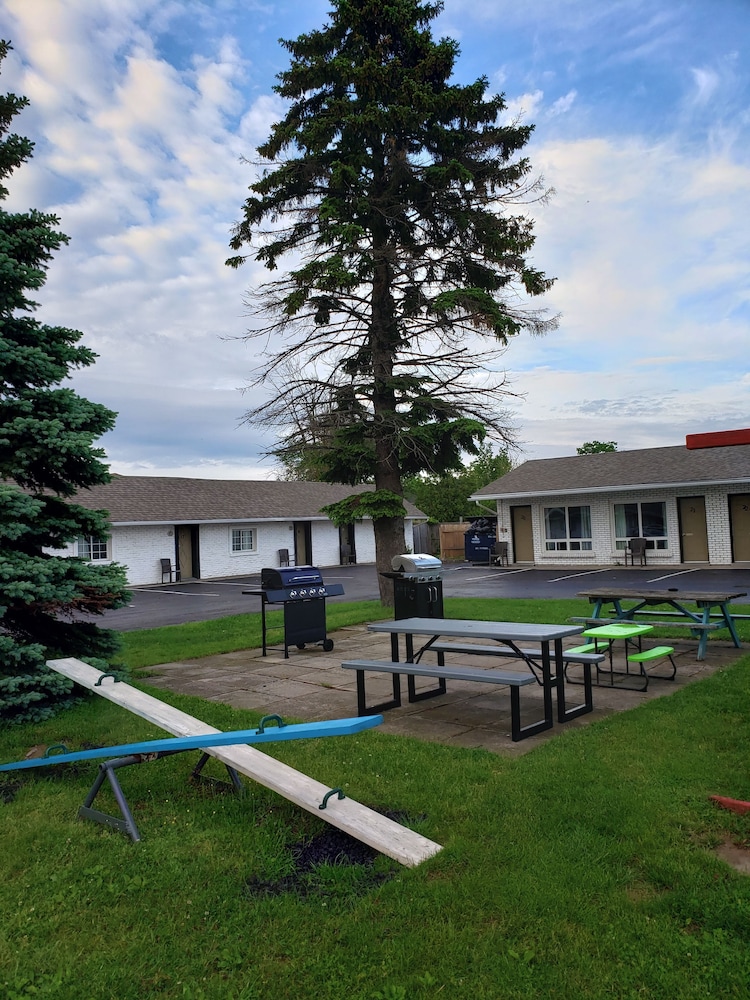 Falcon Inn 55/65