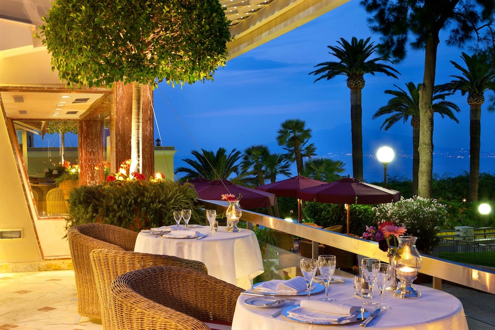 Hotel Continental Sorrento 59/73