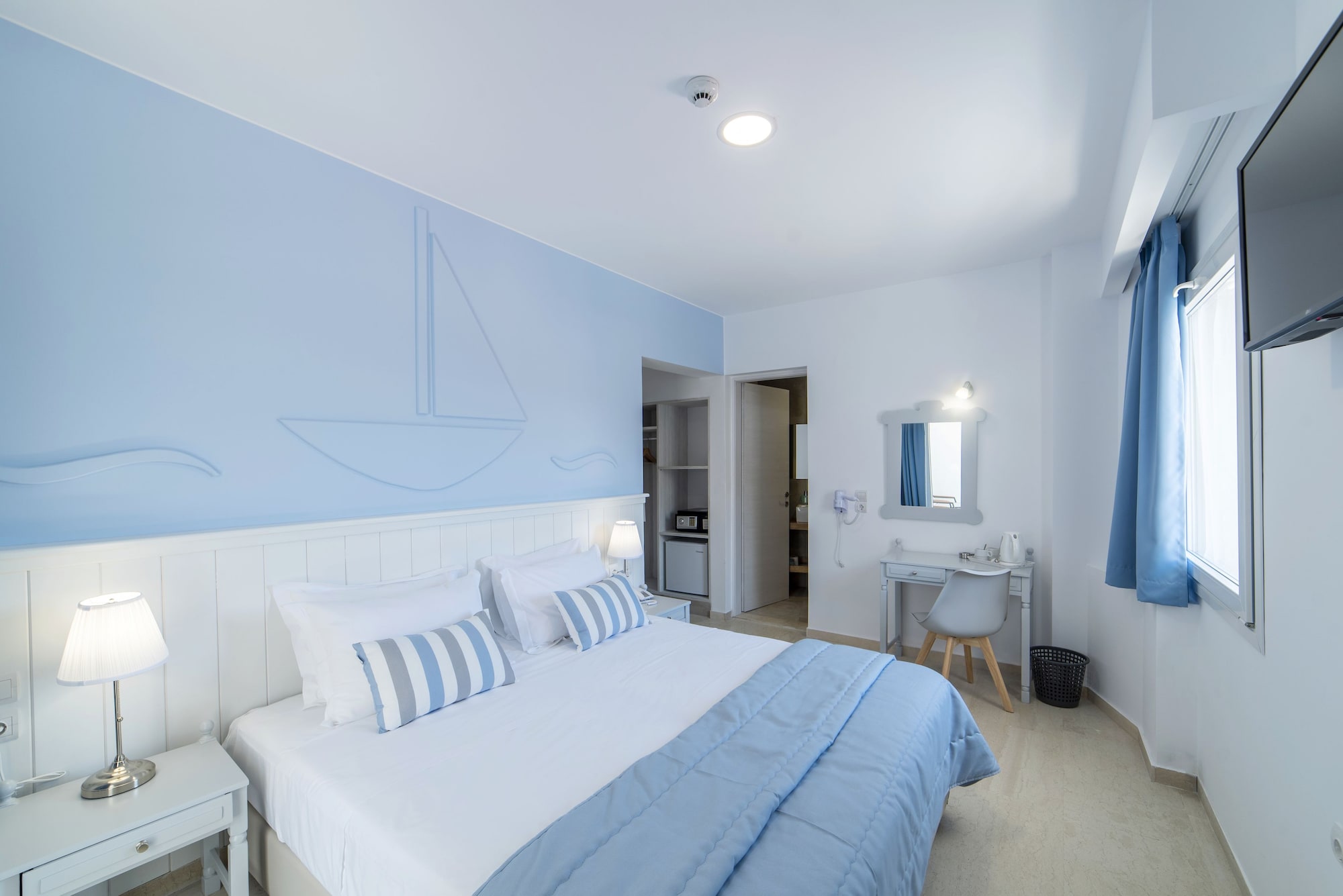 SUPERIOR, DOUBLE BED, SEA VIEW