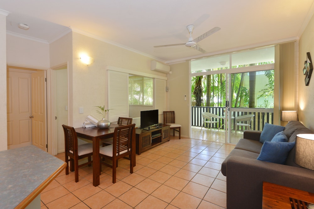 Latitude 16 Tropic Sands 34/51