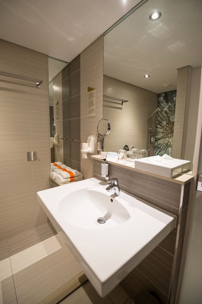 Hotel Verde Cape Town Airport 76/78