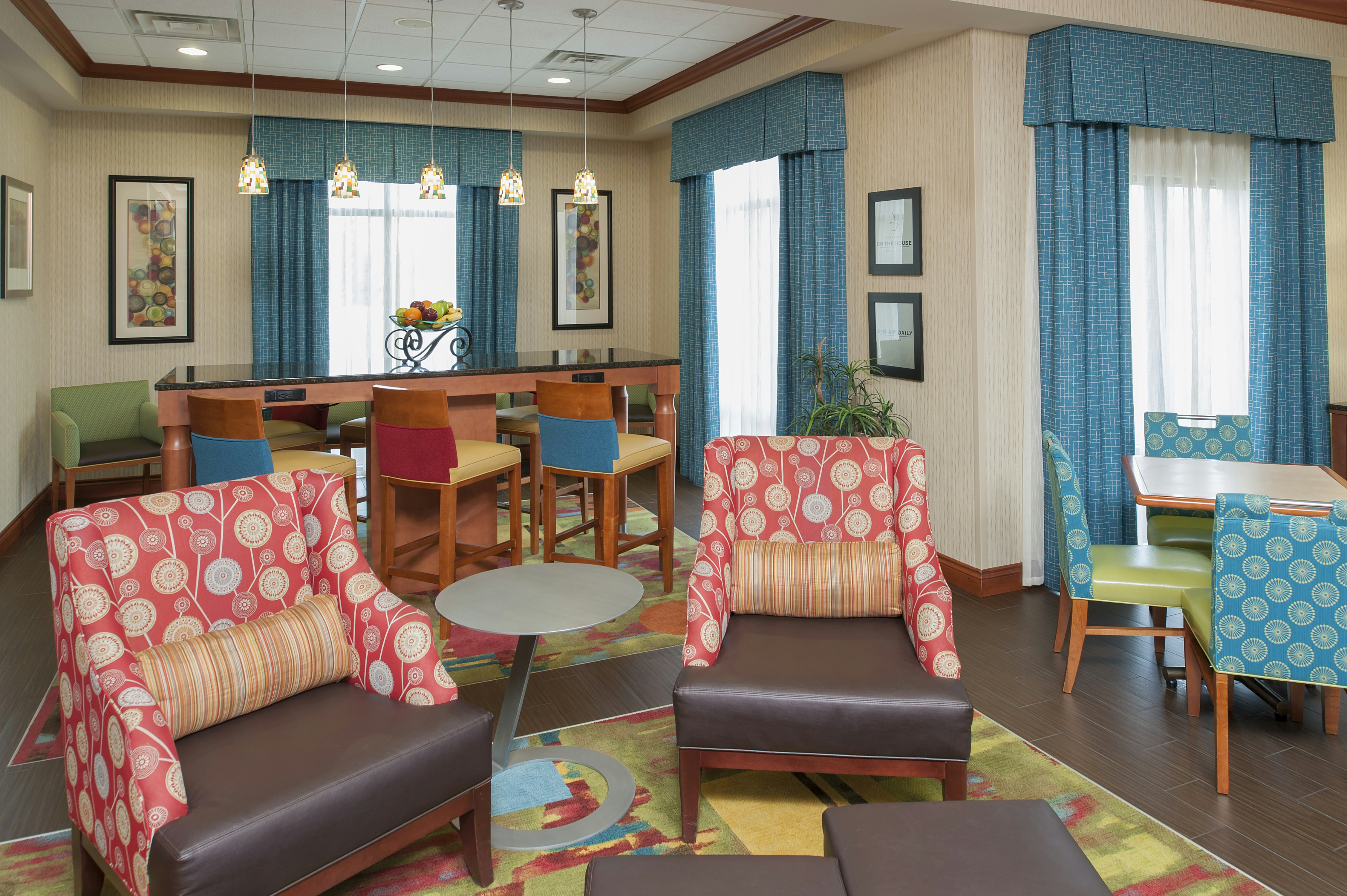 Hampton Inn Jacksonville Il 17/28