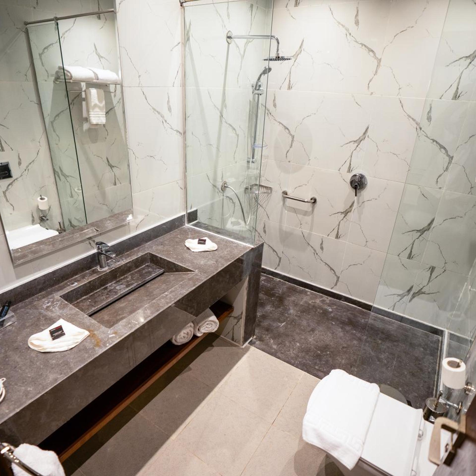 Panorama Sea View Suite، M Hotels at Porto Marina 2/2