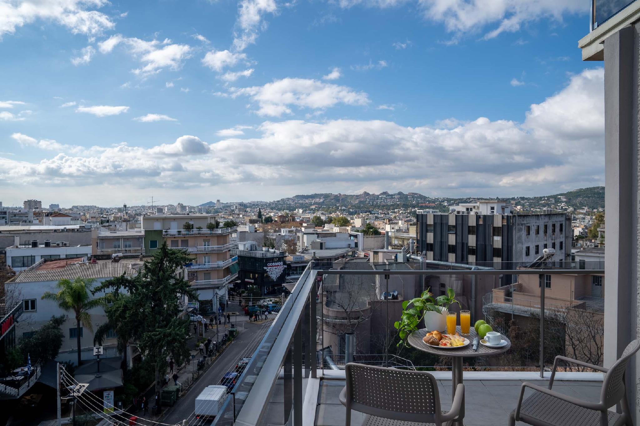 Suite, City View