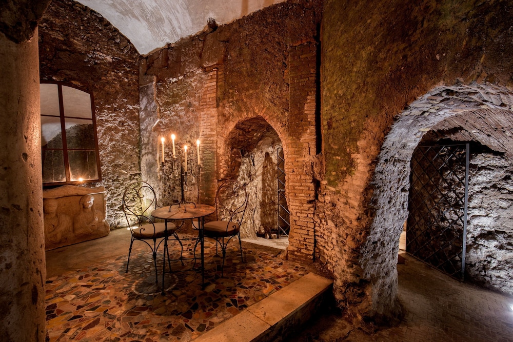 The Inn At The Roman Forum 91/126