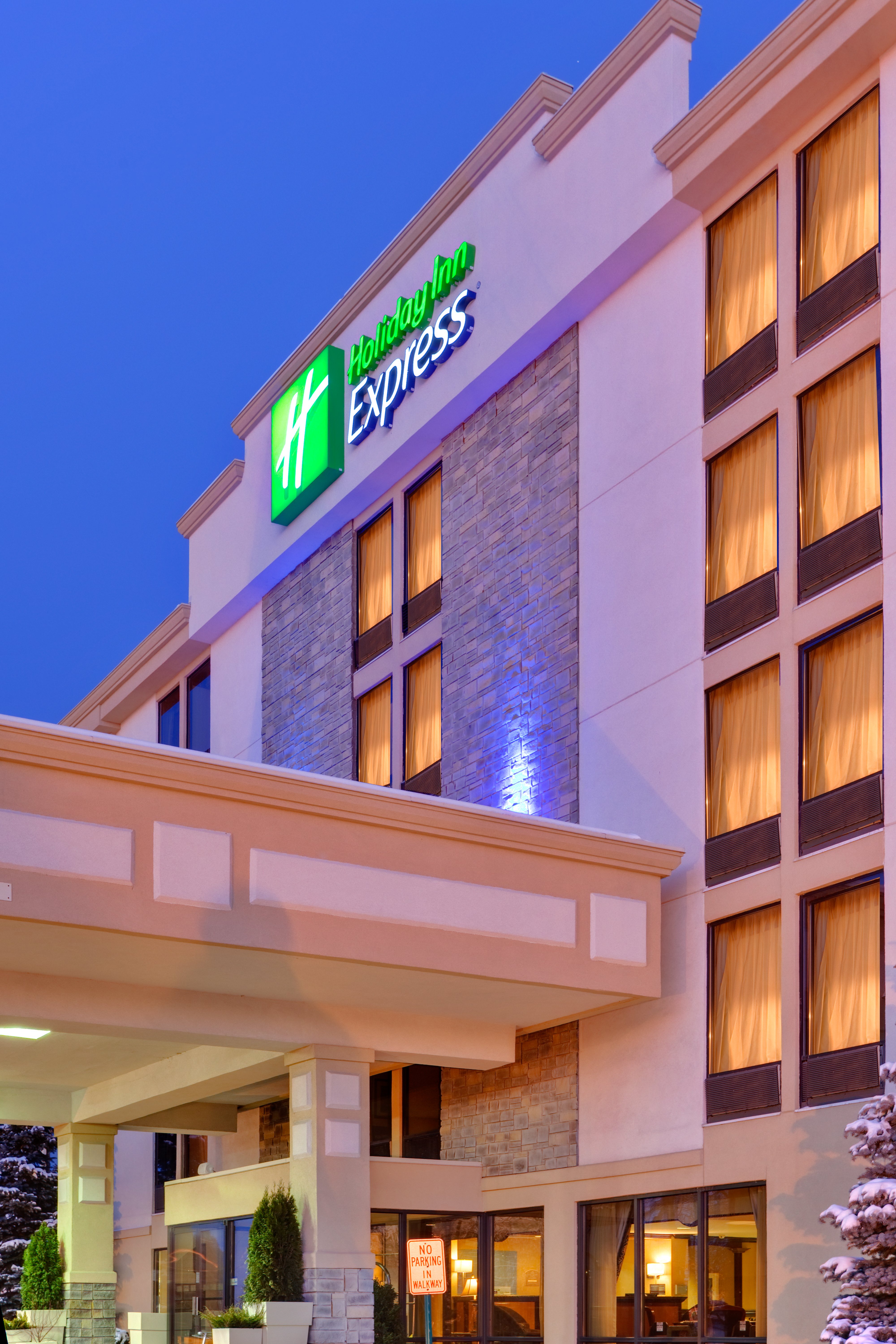 Holiday Inn Express Flint-Campus Area 3/65