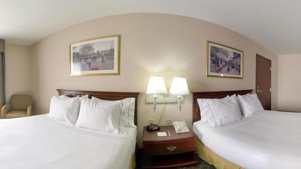 Holiday Inn Express Hotel Suites Livingston 17/37