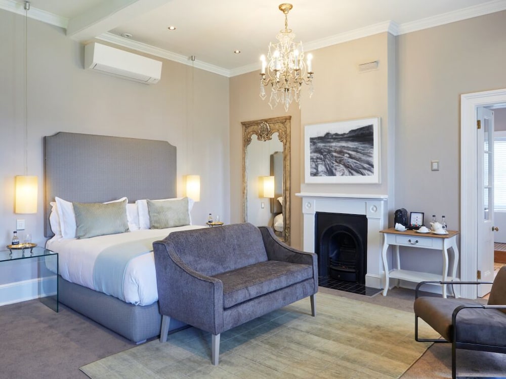 Dock House Boutique Hotel 31/49