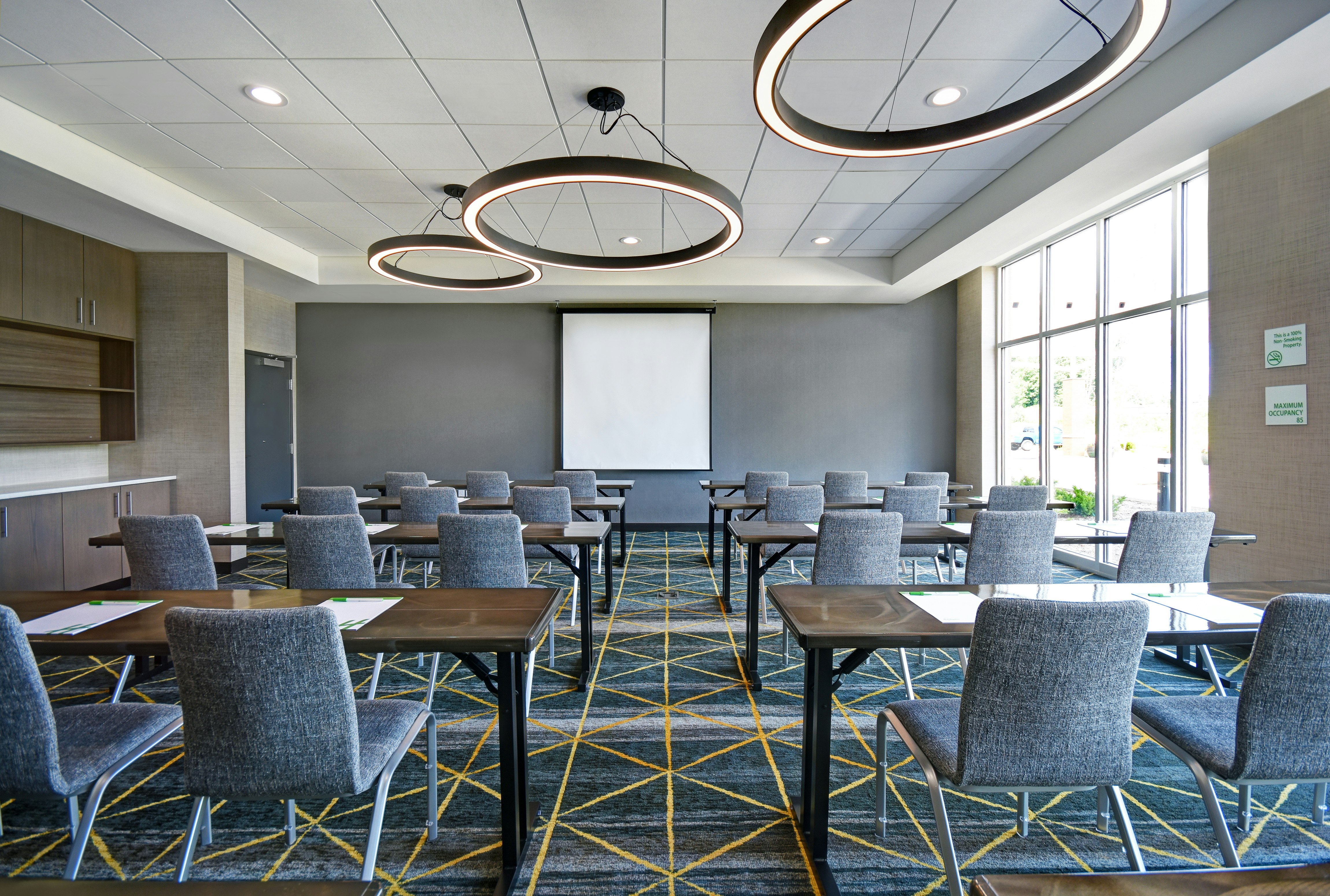 Holiday Inn Grand Rapids North 59/71