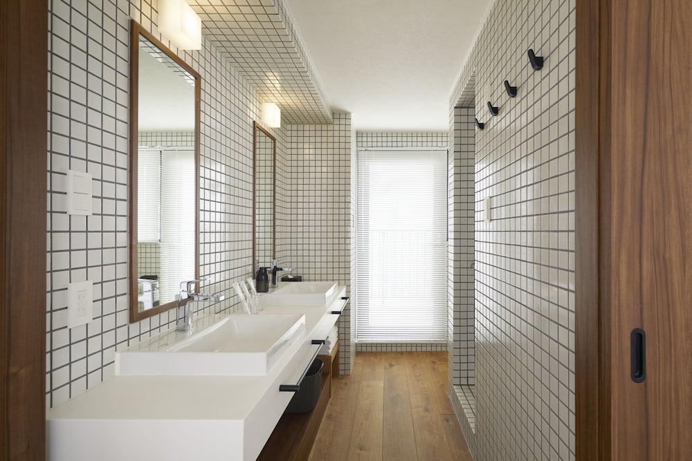 OMO5 Kyoto Sanjo by Hoshino Resorts 50/50