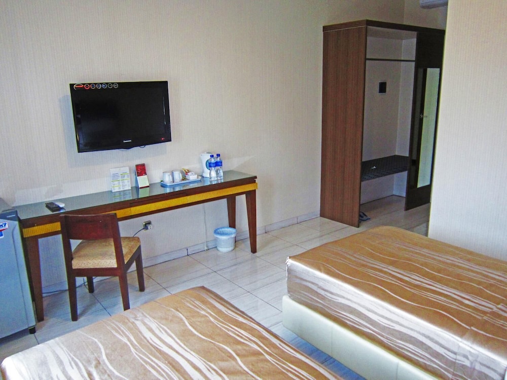 C3 Hotel Ungaran 30/33