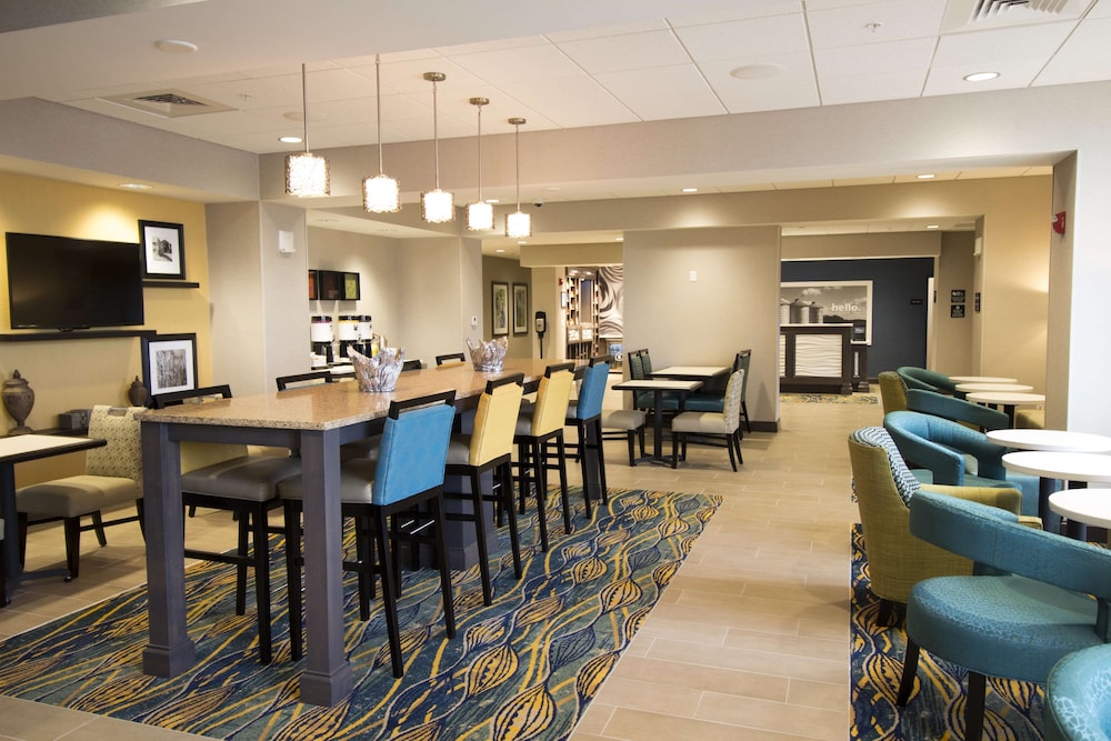 Hampton Inn Decatur/Mt Zion 36/43