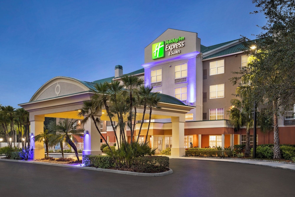 Holiday Inn Express Hotel & Suites Sarasota East - I-75 5/67