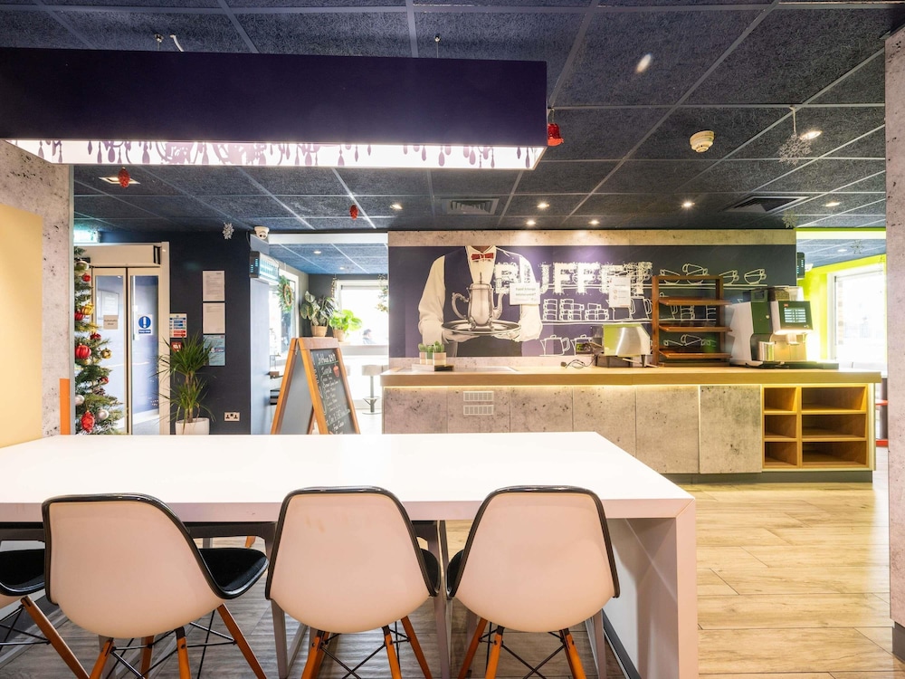 Ibis Budget London Barking 30/48
