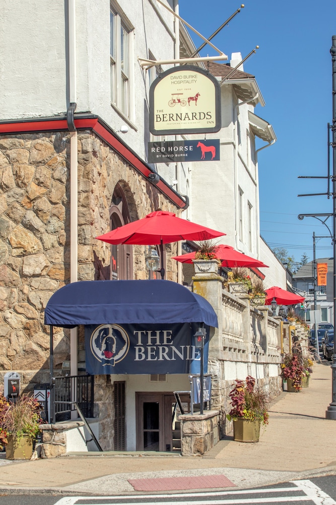 Bernards Inn 46/49